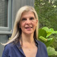 Dawn Thomson headshot image