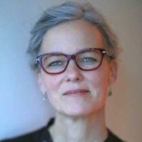 Juli Elliot headshot image