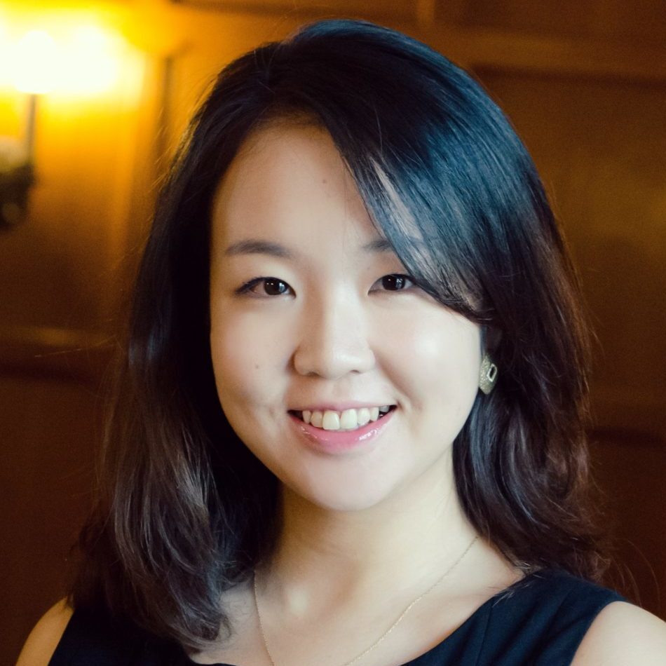 Joanna Kim headshot image