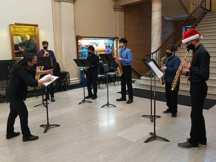 PXL_20211218_171513738._exported_200_1640017345265