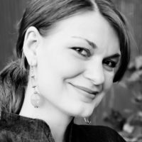 Laura Turley headshot image