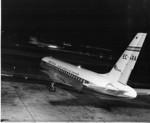 7 ESPA 8x10 22-89 Members of the Eastman Philharmonia boarding their chartered plane at Idlewild Airport to begin their three-month tour. Photos by Louis Ouzer.