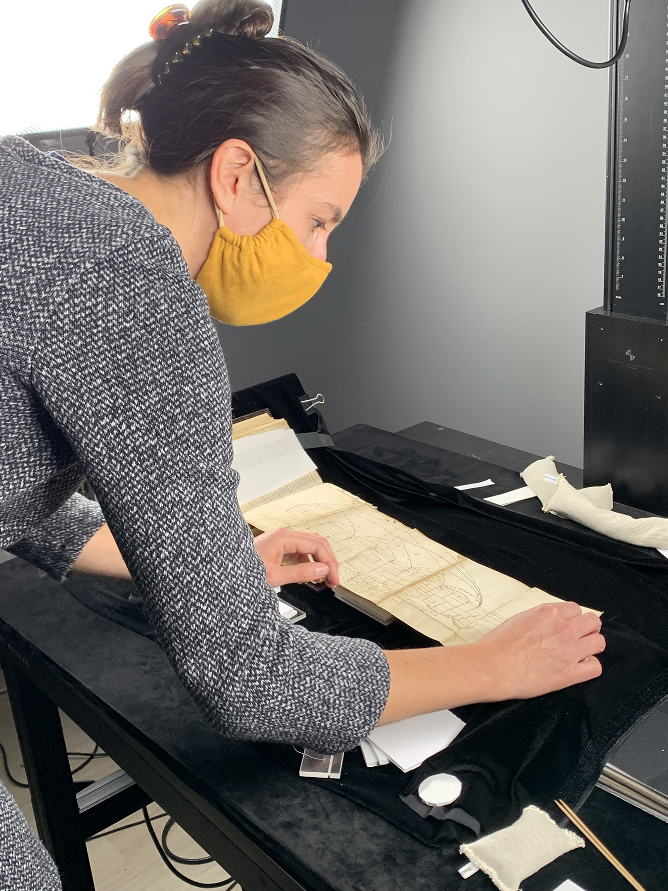 Clara Auclair preparing the codex