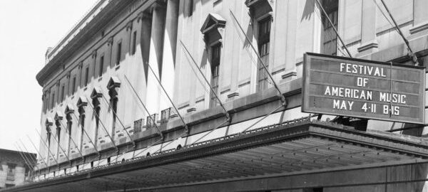 Black and white photo of the exterior of Eastman's main building, viewed from the south end of Gibbs Street (circa 1930s). Black and white photo of the exterior of Eastman's main building, viewed from the south end of Gibbs Street (circa 1930s).