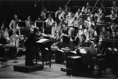 Director Ray Wright and Eastman student-performers on-stage in the Eastman Theater on the occasion of the Eastman Studio Orchestra’s public debut.
