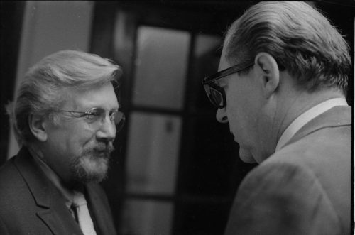 R1304-15 Professor Warren Benson and members of the Eastman Quartet with guests and colleagues at the reception hosted by Mr. and Mrs. Walter Hendl at Hutchison House following the concert.