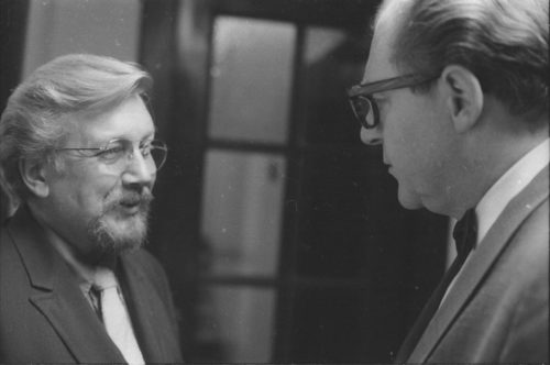 R1304-16 Professor Warren Benson and members of the Eastman Quartet with guests and colleagues at the reception hosted by Mr. and Mrs. Walter Hendl at Hutchison House following the concert.