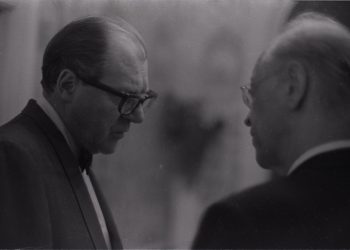 Rudolf Serkin in conversation with Eastman School Director Walter Hendl at the post-concert reception hosted by Director and Mrs. Hendl at Hutchison House.
