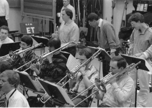 R3892-26 Colleagues and alumni who gathered for the April, 1990 tribute to Ray Wright.