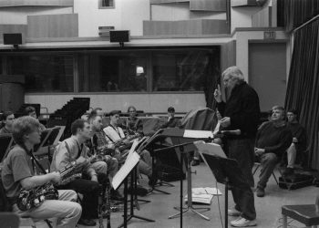 Bob Brookmeyer addressing Eastman Jazz players during daytime rehearsal