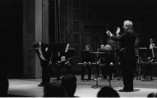 R4337-6 The Eastman Wind Ensemble concert on November 11th included a performance of the rarely heard Violin Concerto featuring faculty artist Charles Castleman as soloist. A vocal ensemble of six Eastman students was featured in the performance of Weill’s Mahagonny Songspiel with texts by Bertolt Brecht.