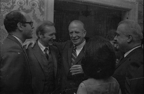 R767-35A with med BL José Echániz with faculty colleagues. Samuel Adler is at far left.