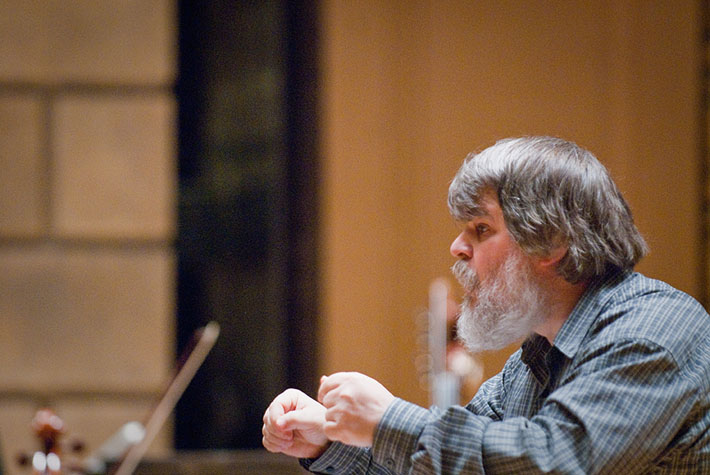 Paul O'Dette conducting Chamber Orchestra rehearsal
