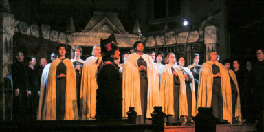 Dialogues of the Carmelites – Spring 2004
