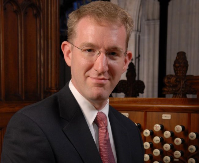 american-concert-organist-scott-dettra-photo-by-william-geiger
