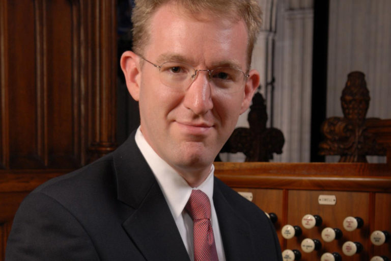 american-concert-organist-scott-dettra-photo-by-william-geiger