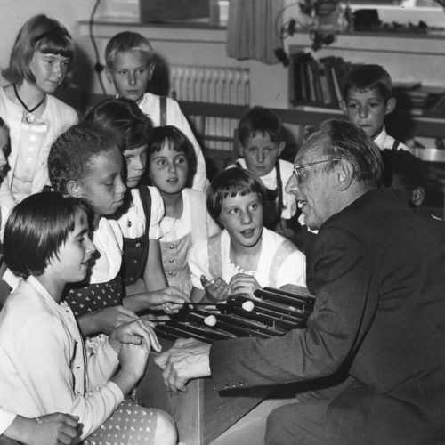 Carl Orff teaching children in the SOS-Kinderdorf, Dießen, 1964