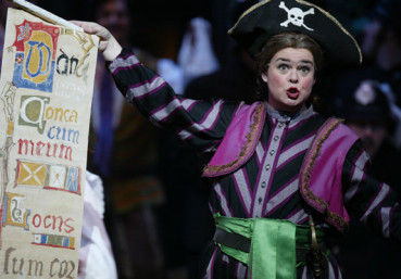 Kathryn Cowdrick as Ruth in The Pirates of Penzance photo