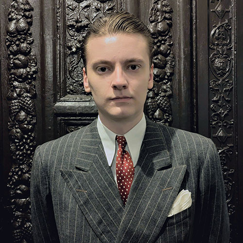 Evan de Jong headshot