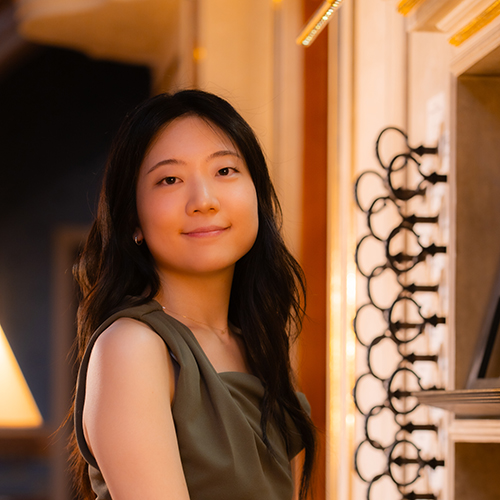 Jennifer Shin Headshot