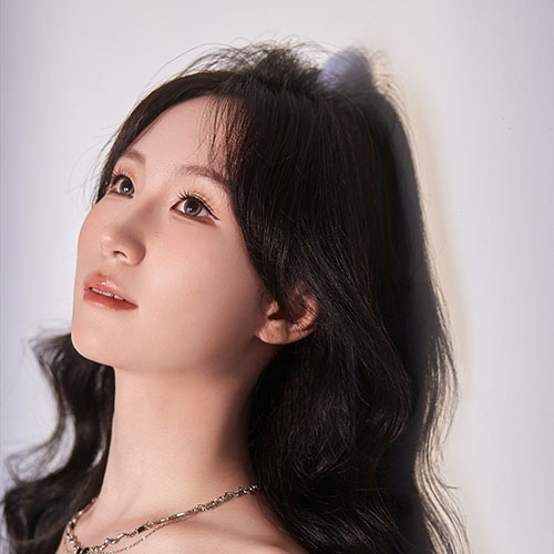 Junqi Yang Headshot