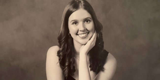 Lauren Gibson Headshot