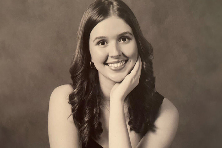 Lauren Gibson Headshot