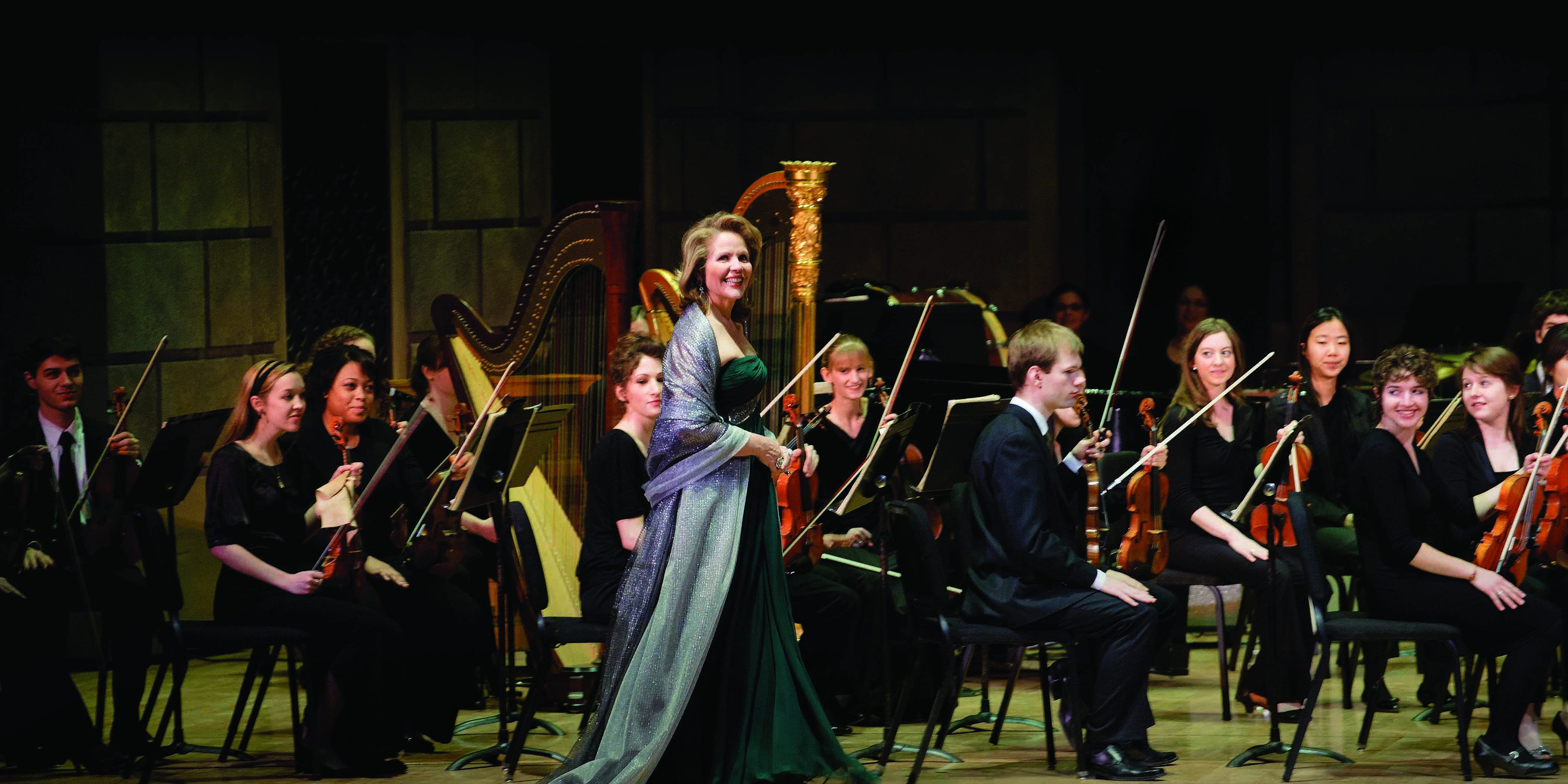 Renée_Fleming_with_Eastman_Philharmonia
