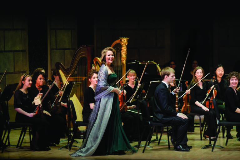 Renée_Fleming_with_Eastman_Philharmonia