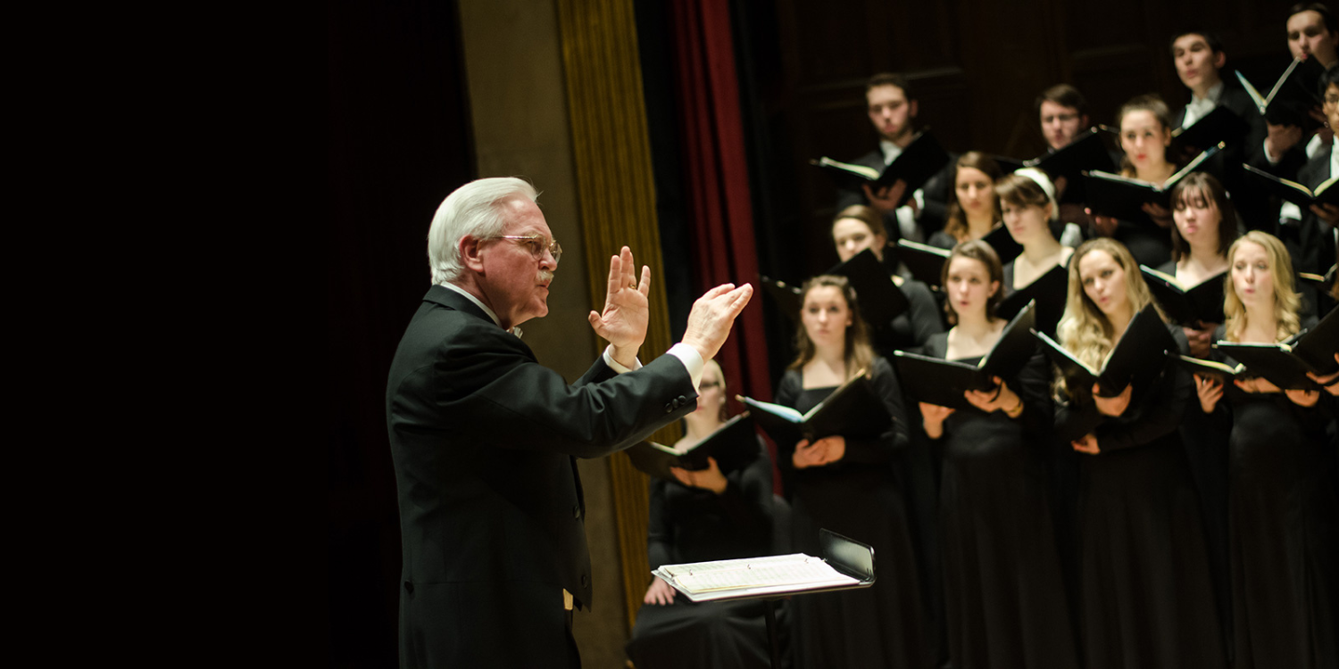 Weinert-ERC-multicrop Bill Weinert conducting chorus image