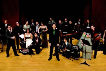 Alar Will Sound group onstage