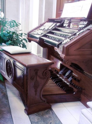 Aeolian Organ Console