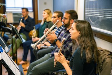 Students during a improvisation class with Chris Azzara.